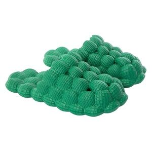 ladies green bubble clogs slippers shoes 6/7 small summer spring women girls 💚